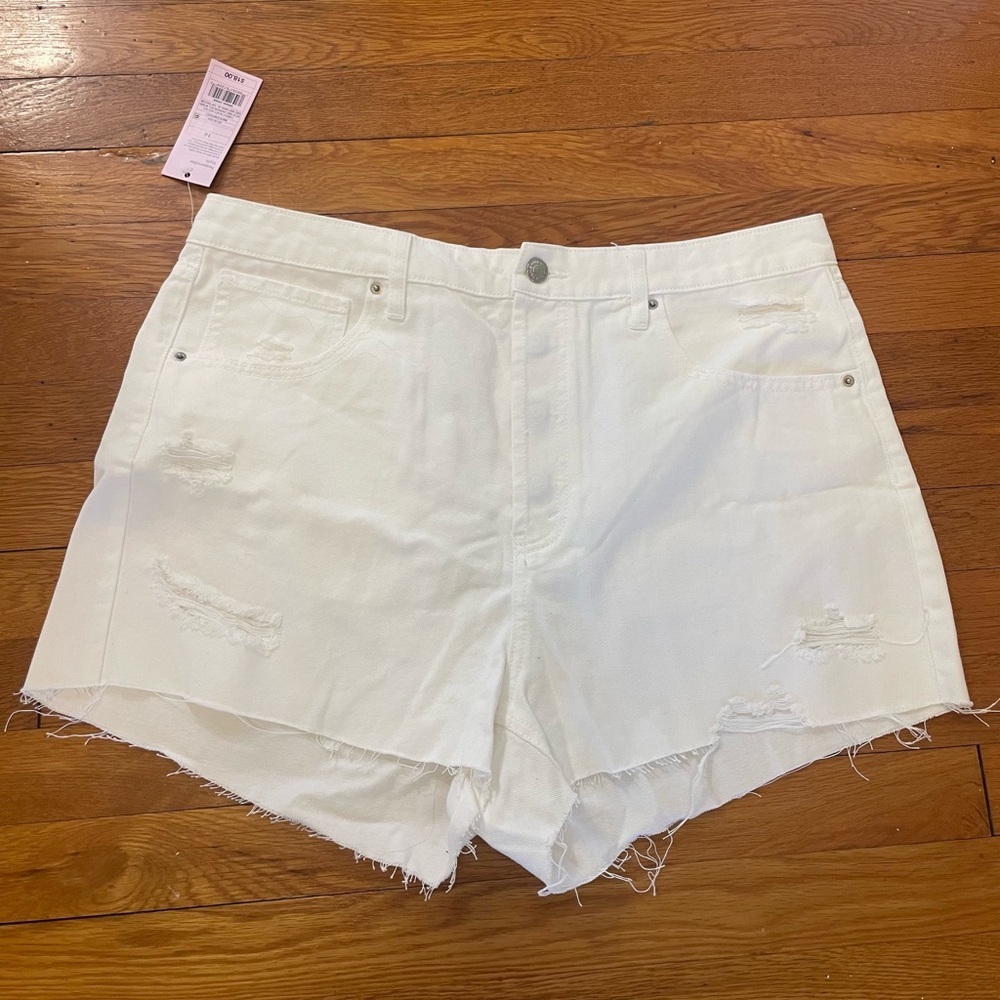 NWT Wild Fable White Distressed Denim Shorts Size 14